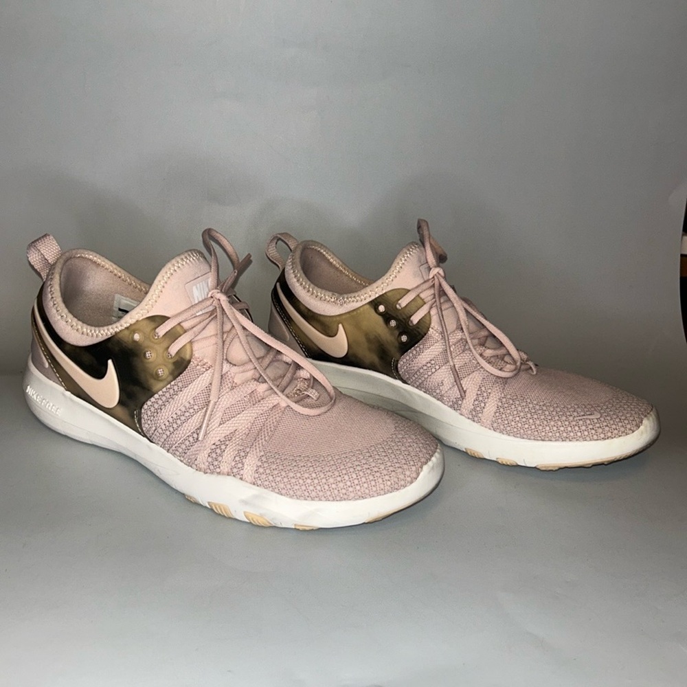 Pre loved Women’s Nike Free T7 sneakers